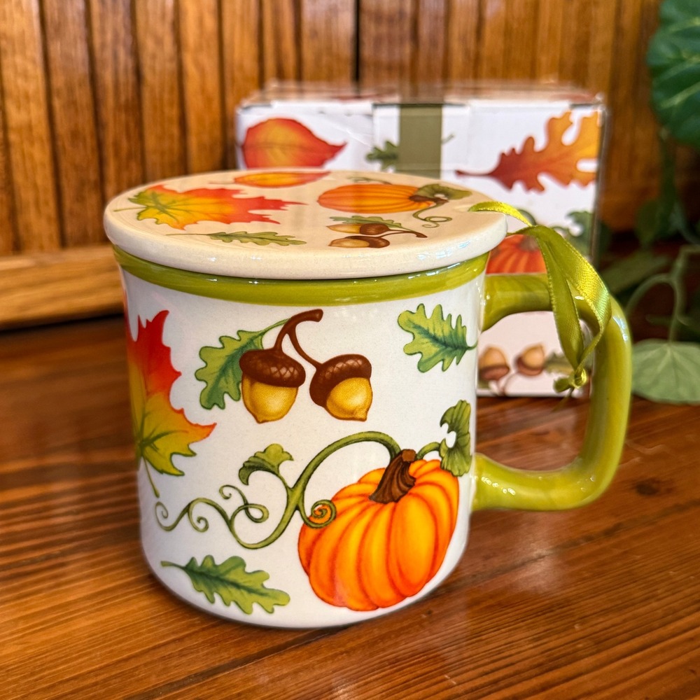 Temptations Pumpkin Harvest Mug w/  Coaster Lid Multicolor NEW Fall Leaves Acorn
